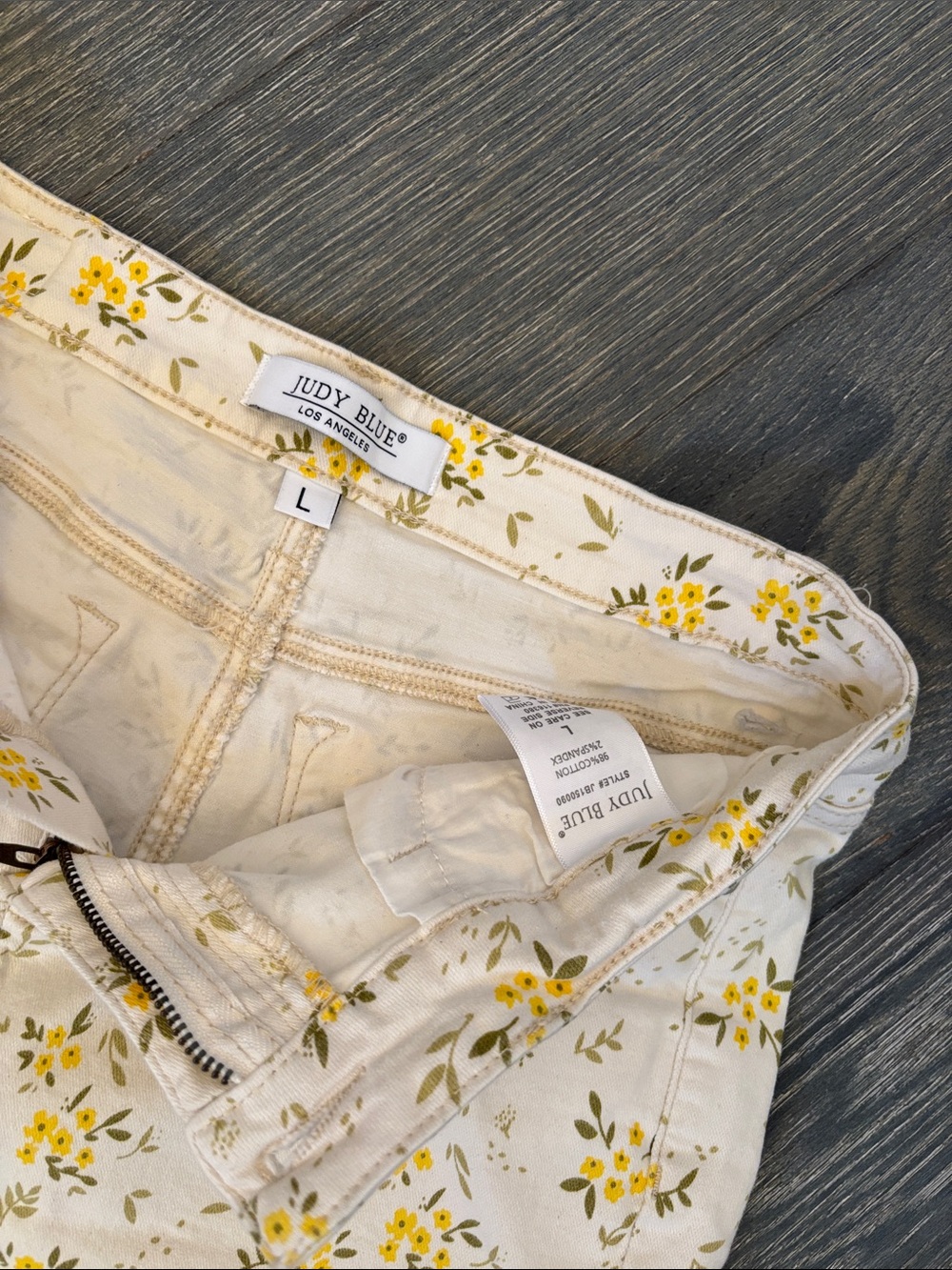 Judy Blue Cream High-Rise Floral Jean Shorts with Yellow Print - Picture 2 of 3